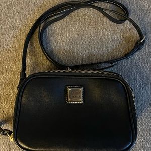 Gently used authentic Dooney & Bourke black leather crossbody camera bag/purse